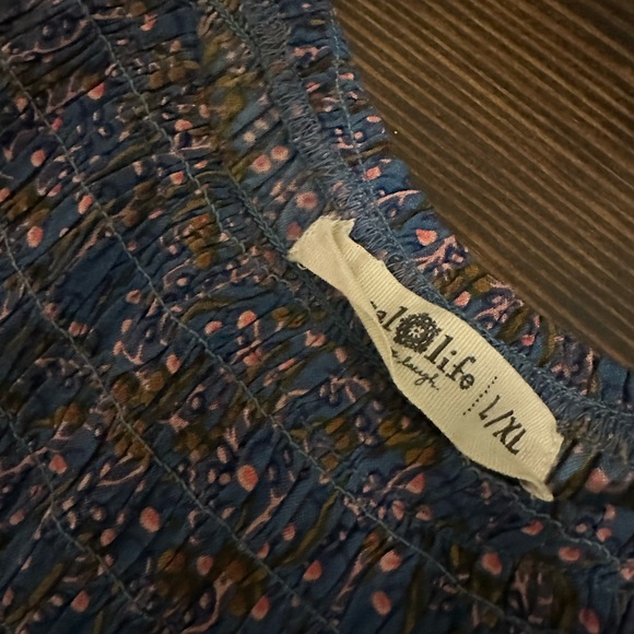 Natural Life Daisy Tiered Floral Maxi - Picture 6 of 6